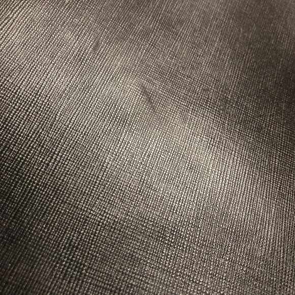 Authentic Guy Laroche Paris Saffiano Satchel Tote - Picture 12 of 12